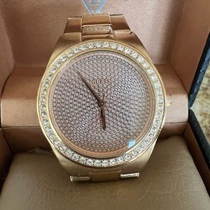GUESS Women’s watch